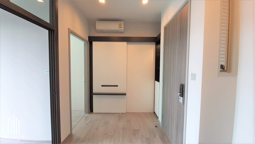 For SaleCondoLadprao, Central Ladprao : Condo for SALE *** Whizdom Avenue Ratchada-Ladprao *** This room is on the 20th floor+, comfortable, close to MRT, convenient travel @5.7 MB