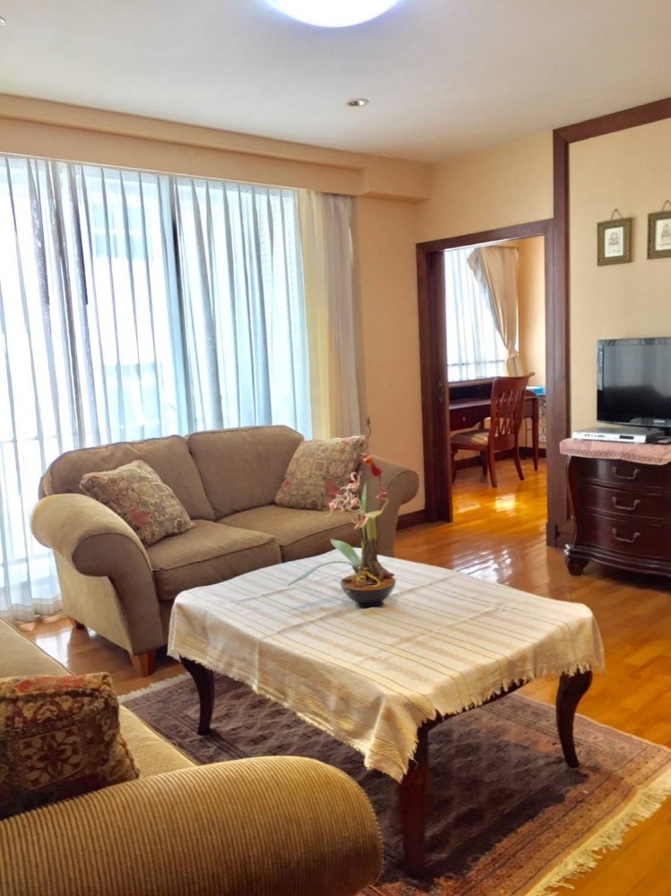 For RentCondoWitthayu, Chidlom, Langsuan, Ploenchit : ● Cozy style ● 10+ Floor 99.40 sq.m. | 1 Bedroom, 1 Bathroom, Fully Furnished | Condo near Central Chidlom 2 mins, BTS Chidlom 3 mins., Central Embassy 5 mins.