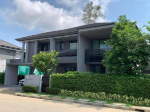 For SaleHousePattanakan, Srinakarin : 2-story detached house for sale, Setthasiri Krungthep Kreetha 2 project, large, beautiful, luxurious, near Stamford International University. Interested? Line @841qqlnr