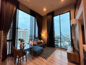 For RentCondoSapankwai,Jatujak : 📍The reserve phahol-pradipat Luxury condo near BTS Food along the way costs only 27,000฿