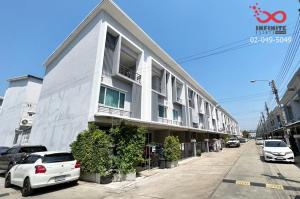 For SaleTownhouseKasetsart, Ratchayothin : Townhome for sale, 3 floors, 19.3 square meters, The Exclusive Wongwaen Ramindra, Kanchanaphisek Road.