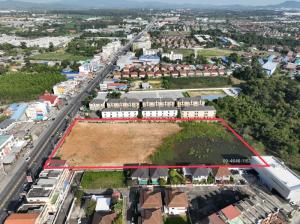 For SaleLandSriracha Laem Chabang Ban Bueng : Garden land for sale in the heart of Sriracha city, over 8 rai of land, Na Phrao Road.