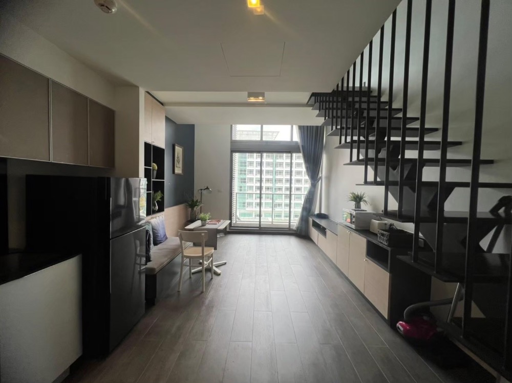 ให้เช่าคอนโดสุขุมวิท อโศก ทองหล่อ : 📌For RENT เช่า | The Lofts Ekkamai - 1BR Duplex (46.03sqm) 36,000 THB