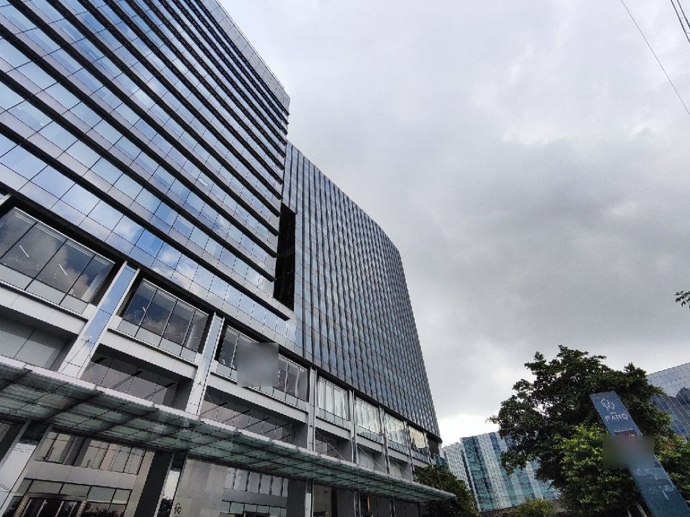 For RentOfficeKhlongtoei, Kluaynamthai : Bangkok Office For Rent Klongtoey Serviced Office The PARQ Rama4 Office Building Fully-Furnished Serviced Office 8 Workstations Rental Price 72,190 THB closed to MRT Queen Sirikit National Convention Centre, Rama4 Road