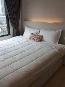 For RentCondoRama9, Petchburi, RCA : 🌆 Condo Life Asoke 30 sq m. for rent! 🌆