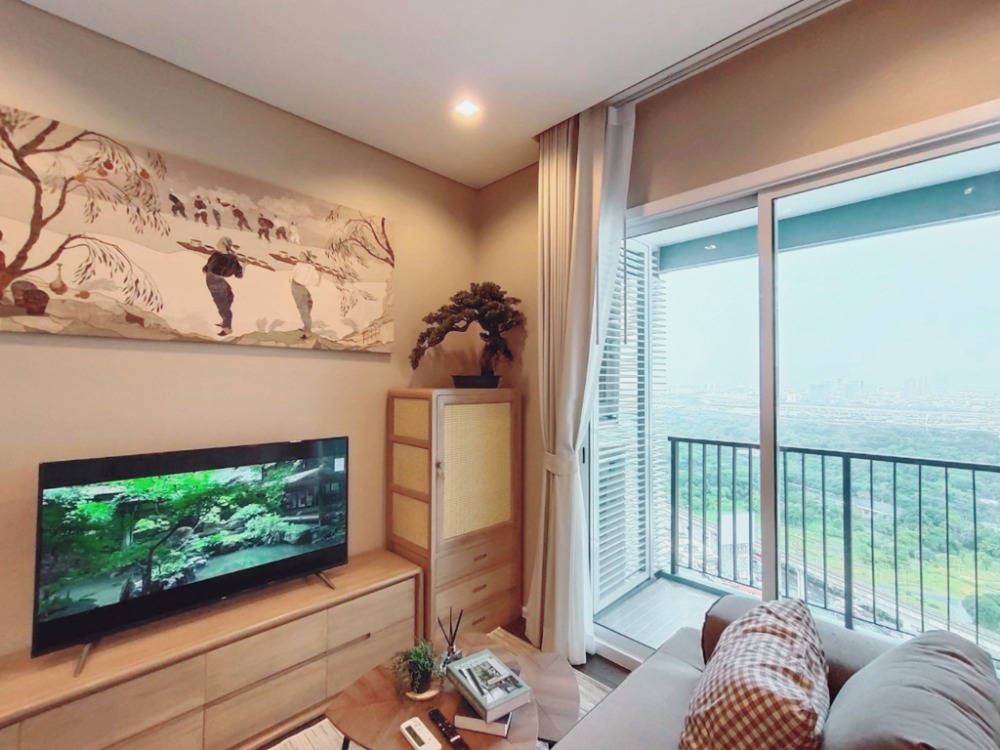 For SaleCondoLadprao, Central Ladprao : Owner sells 2 bedrooms, 2 bathrooms, 29th floor, view of Chatuchak Park, corner room, beautiful view, beautiful room