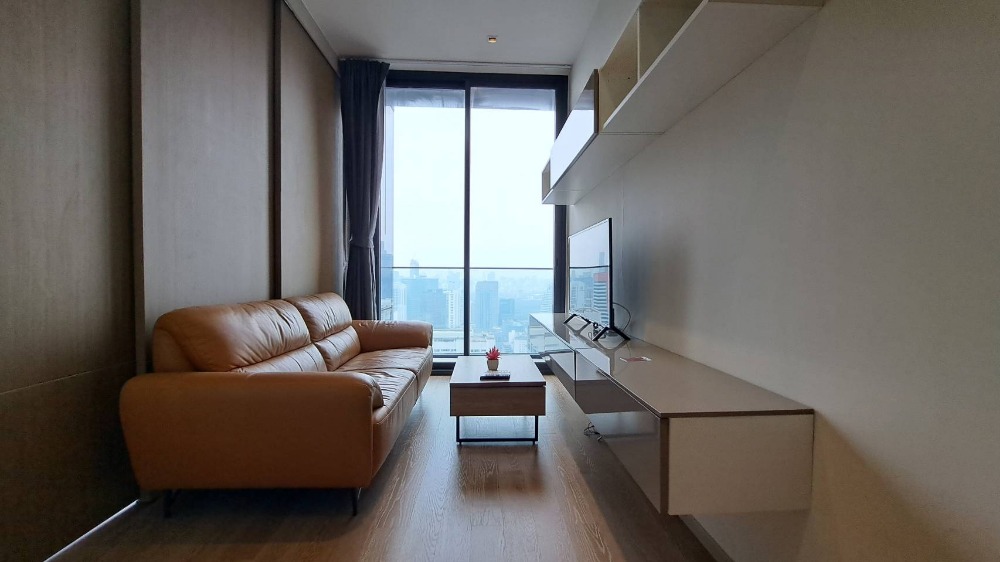 ให้เช่าคอนโดสีลม ศาลาแดง บางรัก : Corner room for rent, fully furnished, ready to move in