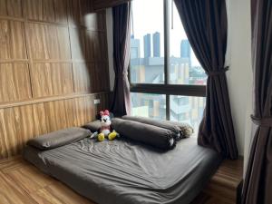 For RentCondoWongwianyai, Charoennakor : for renr ideo sathorn taksin 1 bed super deal🌈✨