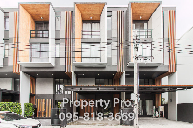 For RentTownhousePattanakan, Srinakarin : MJ24R-007  TownHome For Rent Shizen Phatthanakan 32, Townhome 3.5 storey, size 22 sq.w. Suitable for living or office.