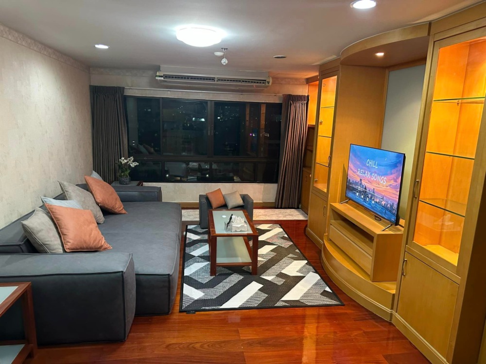 For RentCondoWitthayu, Chidlom, Langsuan, Ploenchit : 🔥🔥✨🏢Special luxury [corner room] large room, 3Bed, beautiful, very wide!!!! New whole room. Fully furnished!!!!✨🔥🔥 🎯For rent🎯Baan Ploenchit ✅3Bed2✅ 108 sqm. 11th floor (#BTS📌)🔥✨LINE:miragecondo ✅Fully Furnished