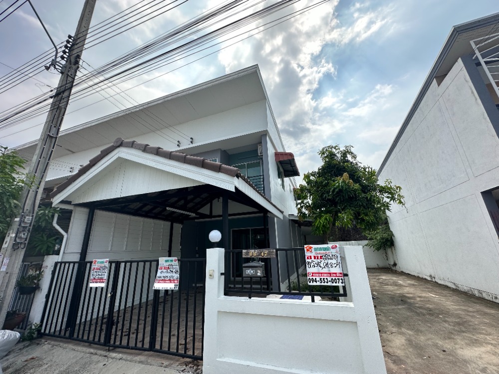 For SaleTownhouseMin Buri, Romklao : 🔥Selling at a promotional price🔥 2 storeys, corner house, 24.8 sq m, BR Village @ Arena, house has 3 bedrooms, 2 bathrooms, Lam Sai Road, Nong Chok District.