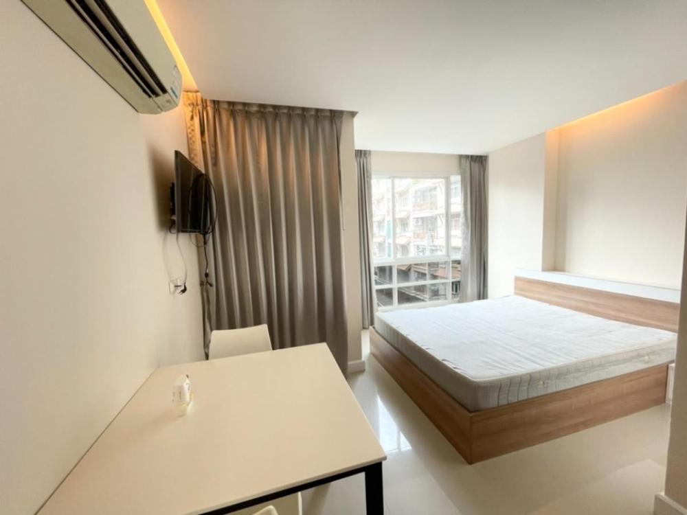 For RentCondoRatchadapisek, Huaikwang, Suttisan : For rent: Emerald Residence Ratchada (Emerald Residence Ratchada) Property code #KK231 Interested, please contact @condo19 (with @) The room is available very quickly. If interested, please contact us.