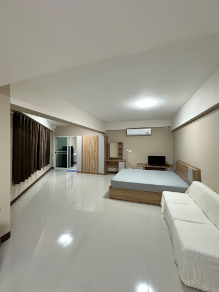 For SaleCondoChiang Mai : Condo next to the superhighway. Near Lotus Khamtiang, room 48 sq m.