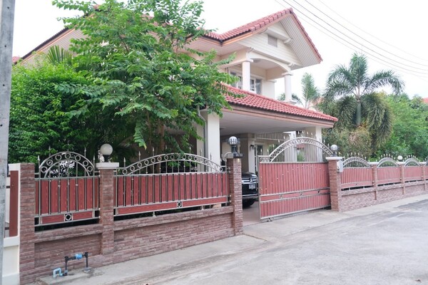 For SaleHouseSaraburi : For sale: 2-storey detached house Charoonrat Village, Nong Khae, Saraburi