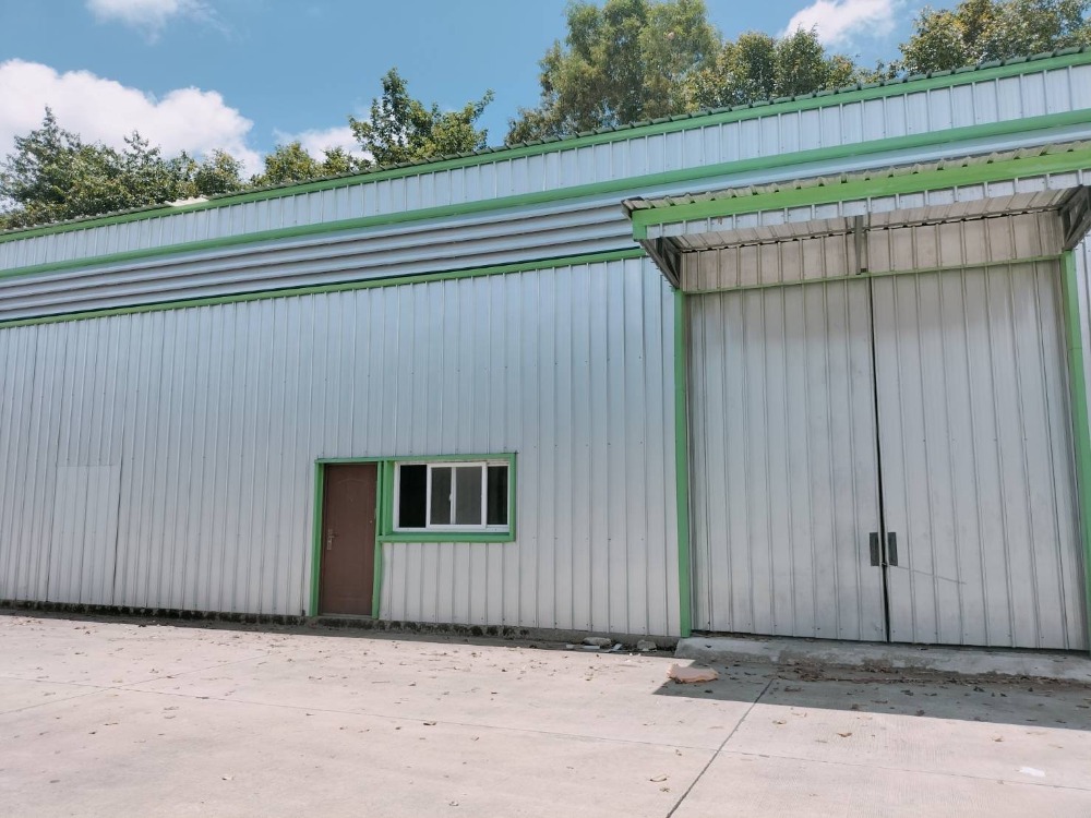 For RentWarehouseRayong : The owner rents a warehouse in Ban Khai, Rayong Province, 1 floor, 15x33x6 meters high, area 500 sq m, 62,500 baht/month. (Recruiters welcome))