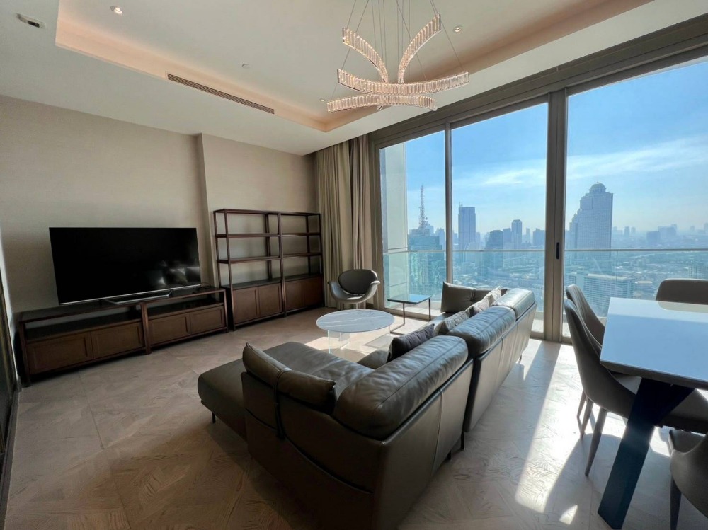 For RentCondoWongwianyai, Charoennakor : ♦ High floor ♦ 20+ Floor, Chao Phraya River view | 2 bedrooms 151.71 sq.m. | Condominium next to Chao Phraya River, Icon siam, BTS Charoen Nakhon.