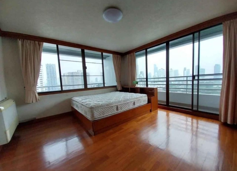 For SaleCondoSukhumvit, Asoke, Thonglor : ● Prime Location ● 10+ Floor 150.61 sq.m. | 1 Bed, Fully Furnished | Condo near BTS Phrom Phong Station 3 mins, Samitivej Sukhumvit Hospital 3 mins, EmQuartier 6 mins