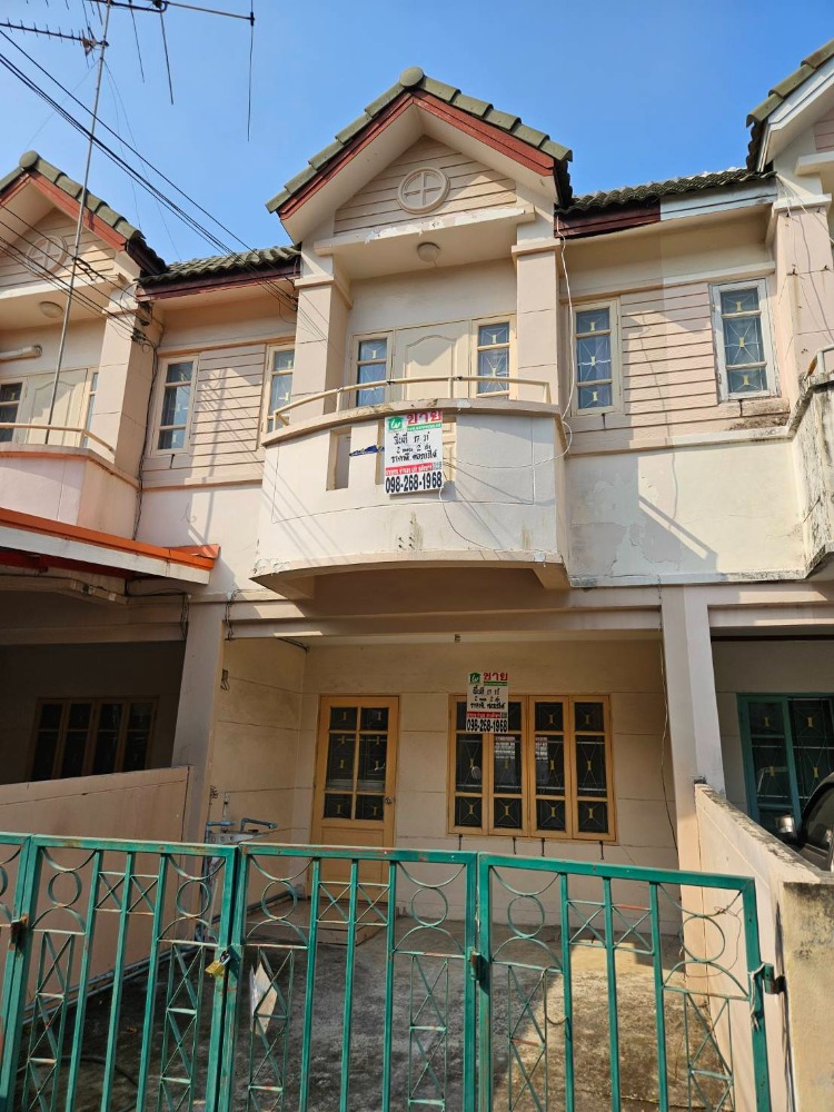 For SaleTownhousePathum Thani,Rangsit, Thammasat : Urgent sale!!!! Townhouse 17 sq m. Diamondville Village.