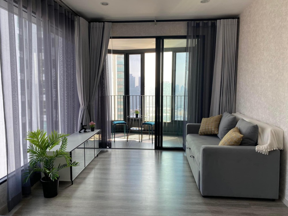 For RentCondoRama9, Petchburi, RCA : 📌Condo for rent IDEO Mobi Asoke 📌 Line : @jhrrealestate