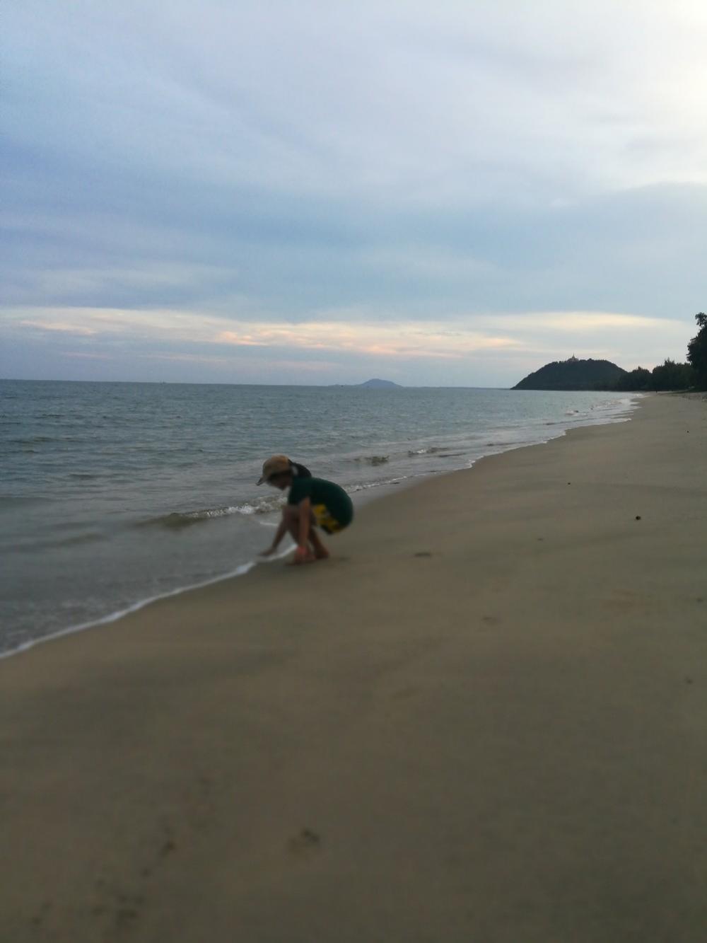 For SaleLandHuahin, Prachuap Khiri Khan, Pran Buri : Land for long rent 30 yrs or more at Bangrood beach Bang sapan Prajuab province