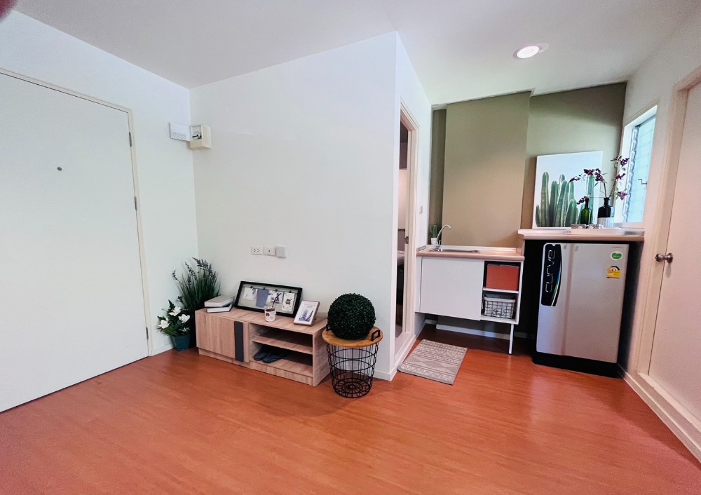 For SaleCondoPathum Thani,Rangsit, Thammasat : Condo for sale, Pathum Thani, Lumpini Township Condo, Rangsit-Khlong 1, fully furnished, corner studio room, size 22.10 square meters, complete with electrical appliances. Ready to move in