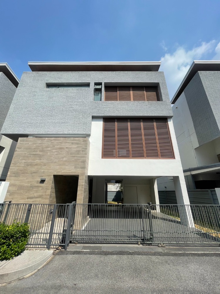 For RentHouseRama9, Petchburi, RCA : 🔥 Parc Priva, Super Luxury 3-story detached house in a beautiful location near Central Rama 9🔥