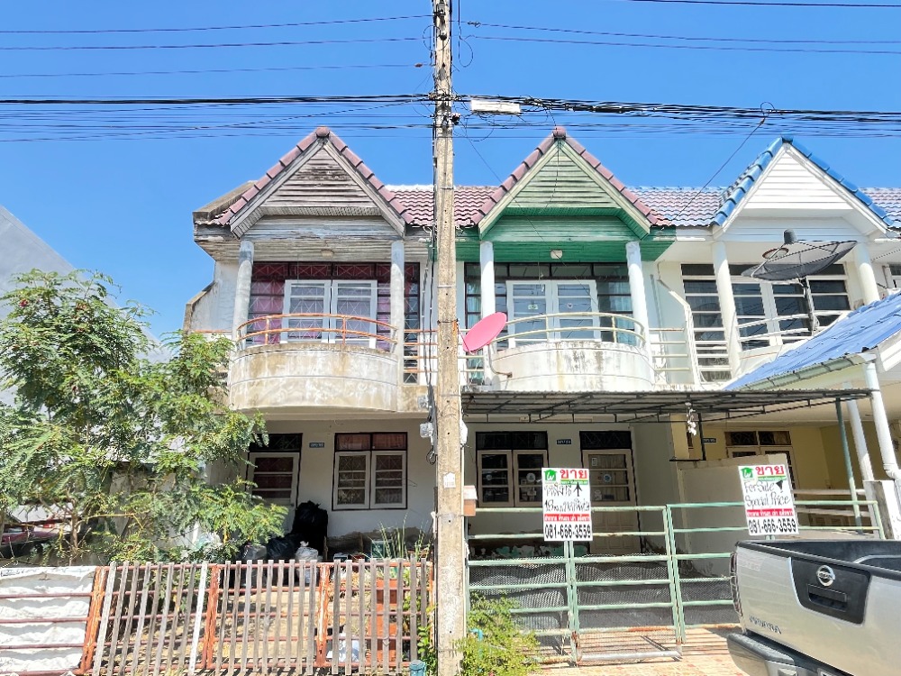 For SaleHouseCha-am Phetchaburi : Cheapest townhouse for sale, Cha-am Beach Village, near Cha-am Beach, price 999,000 baht.