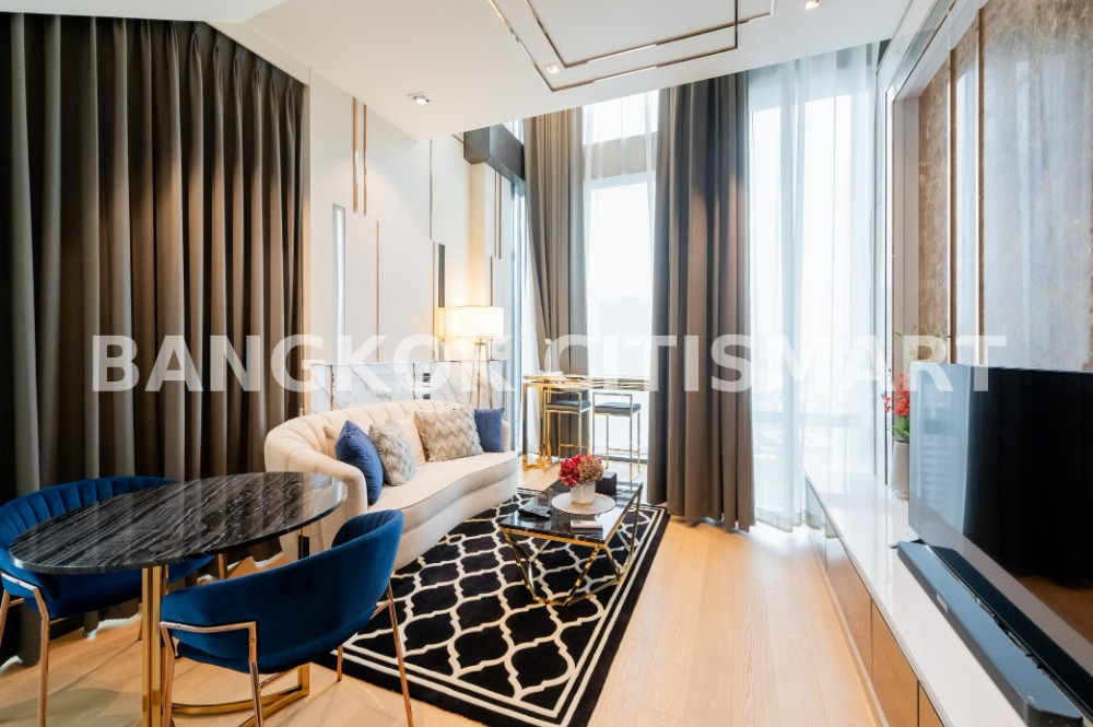 ขายคอนโดวิทยุ ชิดลม หลังสวน : 1 Bedrooms fully furnished I 28 Chidlom Call : 0953569894