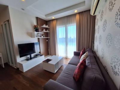 For RentCondoChiang Mai : Condo for rent, 1 bedroom, wide usable area, The Unique @ Ruamchok, 51 sq m., near department stores.