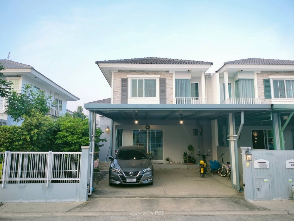 For SaleHouseMahachai Samut Sakhon : Semi-detached house for sale, Villagio 2, Rama 2, Bang Chuet, Samut Sakhon, front of the house faces south, area 36.3 sq m, garage roof added. and the roof behind the house is ready to move in