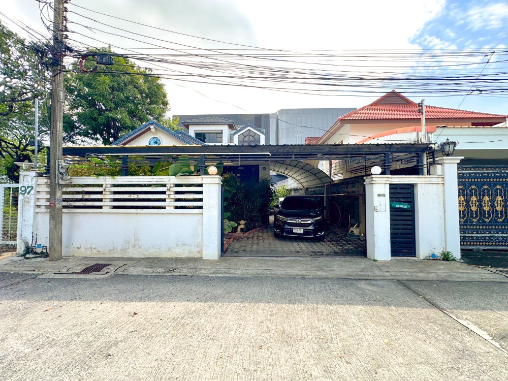 For SaleHouseVipawadee, Don Mueang, Lak Si : Single house 85 sq m, 360 sq m, beautifully decorated and furnished, Soi Vibhavadi 4, Din Daeng District, Bangkok.