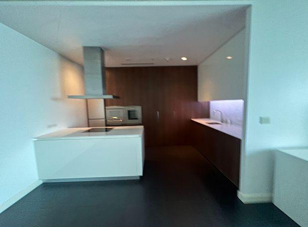 For RentCondoWitthayu, Chidlom, Langsuan, Ploenchit : For Rent 185 Rajadamri 3 Bed 130,000