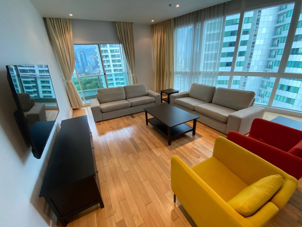 For RentCondoSukhumvit, Asoke, Thonglor : Millennium Residence @ Sukhumvit Condo 3 Bedroom Area Asok For Rent