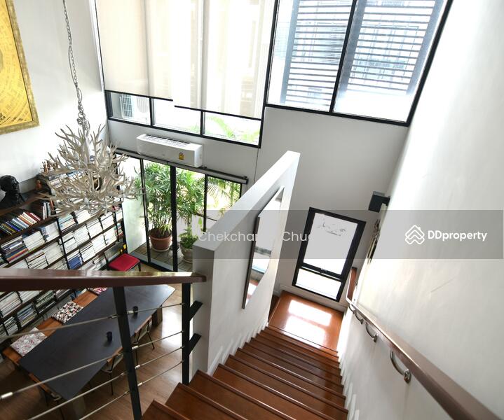 For SaleTownhouseOnnut, Udomsuk : Luxury townhome for sale, Bless Town, Sukhumvit 50, near BTS On Nut, 20 sq m., 3 bedrooms, 4 bathrooms, 12.5 million baht.