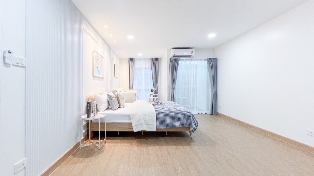 ขายคอนโดบางนา แบริ่ง ลาซาล : Regent Home 7/2 ใกล้ BTS บางนา เพียง 900 เมตร