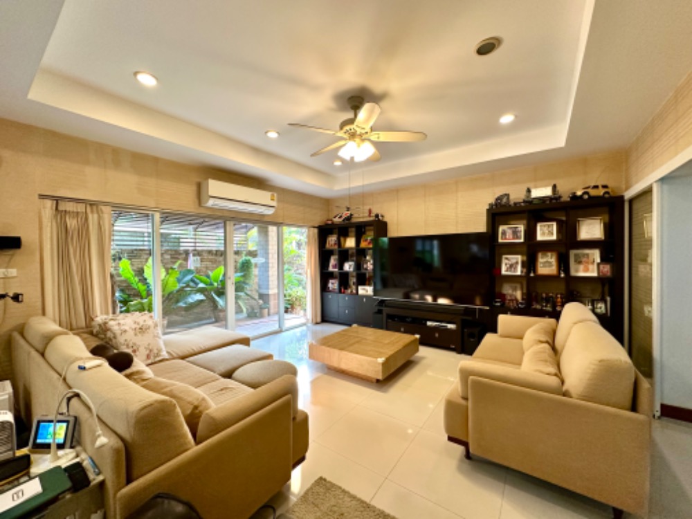 For SaleHouseChaengwatana, Muangthong : Welcome the new owner to a premium quality luxury home on an area of ​​920 sq m., parking for 5 cars, Grand Canal Prachachuen.