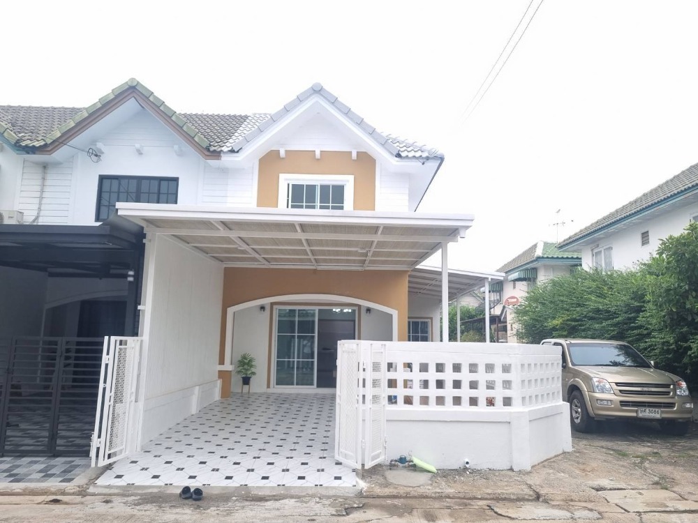 For SaleTownhouseNonthaburi, Bang Yai, Bangbuathong : 2-story townhouse, Pruksa Village 18, Kaeo In, Bang Yai, Khlong Bang Phai BTS. Central Westgate Bang Yai City Market