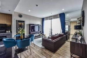 For SaleCondoSapankwai,Jatujak : 🔥The Line Jatujak-Mochit🔥 2 bedrooms, 2 bathrooms, Decorated, fully furnished, electrical appliances.  Ready to move in  Chatuchak Park view