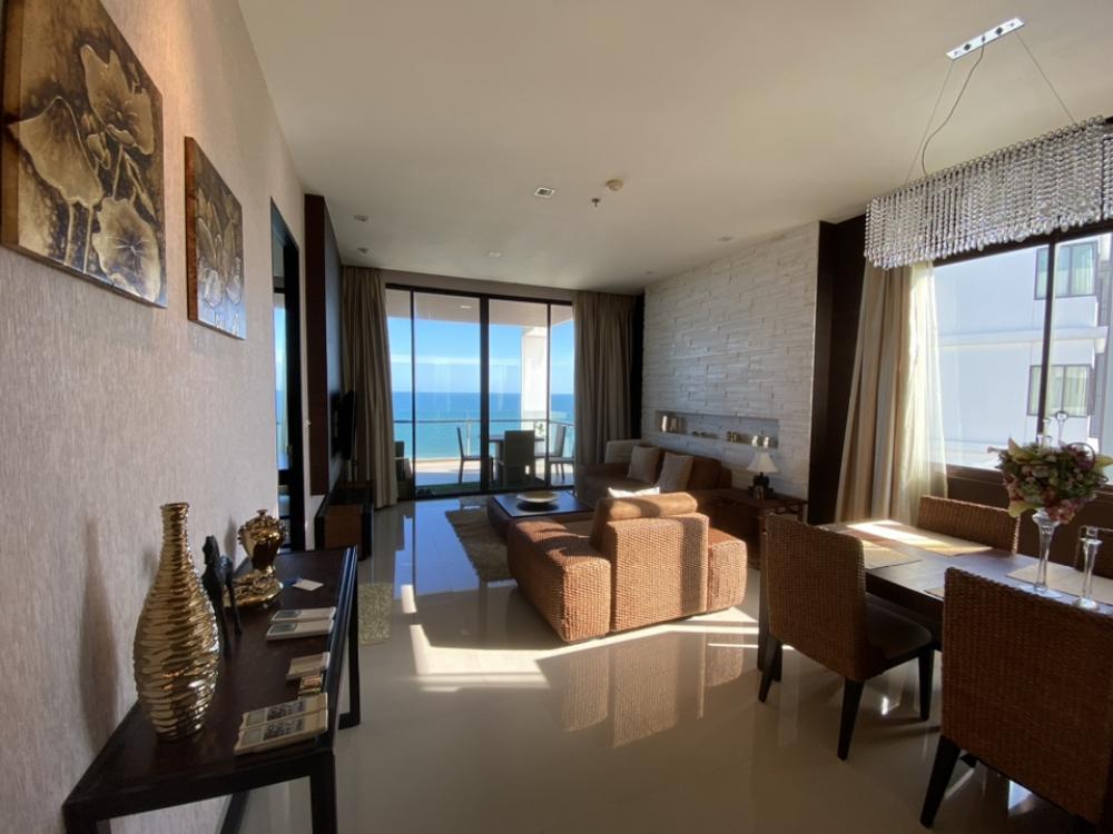 For SaleCondoRayong : SALE Phuphatara Rayong Condo, corner room, wide balcony, sea view, top floor.