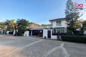 For SaleHouseChokchai 4, Ladprao 71, Ladprao 48, : 2-story detached house for sale, Private Nirvana Village, Lat Phrao, Pradit Manutham Road. Soi Yothin Phatthana