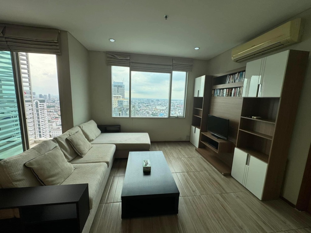 For SaleCondoWongwianyai, Charoennakor : ● High floor ● Combine room 35+ Floor 107sq.m. | 2 beds, Fully furnished | Condo near BTS Krung Thonburi 1 min., Icon Siam 4 mins., Samitivej Thonburi Hospital 4 mins.