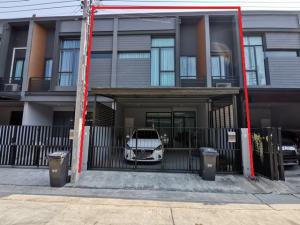 For SaleTownhousePattanakan, Srinakarin : Townhome for sale, Verve Rama 9, Verve Rama 9, Kanchanaphisek Ring Road, beautifully decorated, fully furnished, free electrical appliances.