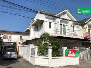 For SaleTownhouseChaengwatana, Muangthong : Townhouse, Sittarom Village, 29.4 sq m, 3 bedrooms, 2 bathrooms, price 5.2 million baht, newly renovated, ready to move in, corner unit.