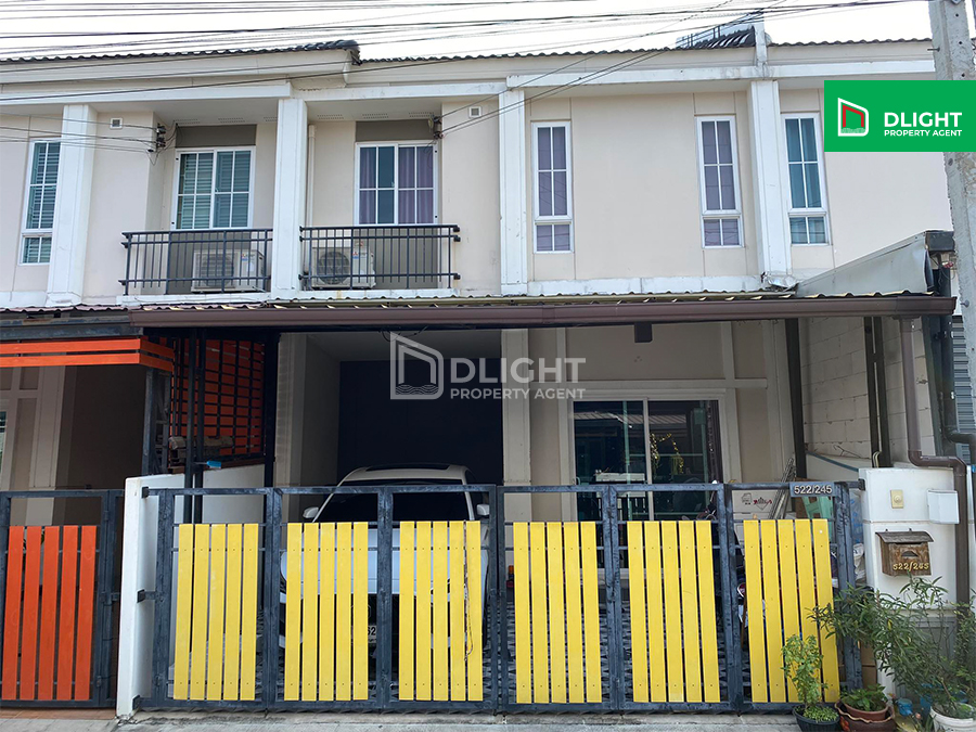 For SaleTownhouseSamut Prakan,Samrong : Townhouse The Connect 52 Bangna-Suvarnabhumi, area 18 sq m, 3 bedrooms, 2 bathrooms, price 2.99 million baht, including furniture.