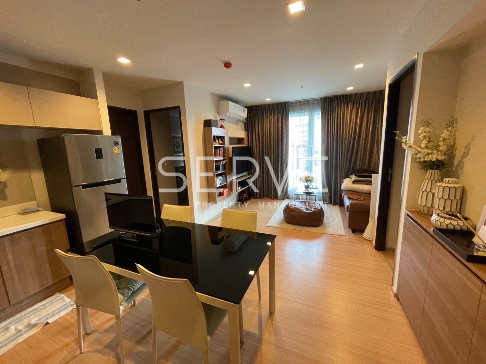 For RentCondoSathorn, Narathiwat : 🔥35K🔥 2 Beds with Bathtub 66.37 sq.m. Good Location BTS Saphan Taksin 340 m. at Rhythm Sathorn Condo / For Rent