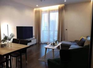 For SaleCondoSukhumvit, Asoke, Thonglor : Corner unit 2 Bed 2 Bath in Em district, near BTS Phromphong, fully furnished, sell with tenant rental price 75k til April 2025.