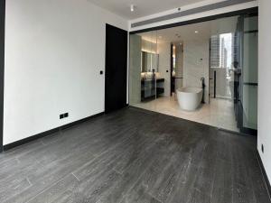 ขายคอนโดสาทร นราธิวาส : Fully Fitted 1 Bed Condo for Sale!