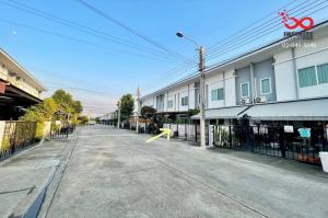 For SaleTownhousePhutthamonthon, Salaya : 2-story townhome for sale, Gusto Phetkasem-Thawi Watthana. Khlong Thawi Watthana Road