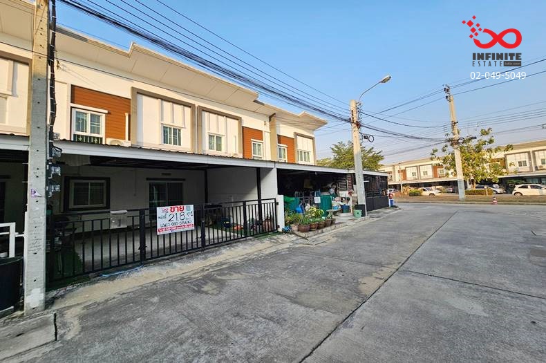 For SaleTownhouseNonthaburi, Bang Yai, Bangbuathong : 2-story townhome for sale, Lio Elite Kanchanaphisek-Westgate, 21.8 square meters, near Central Westgate.