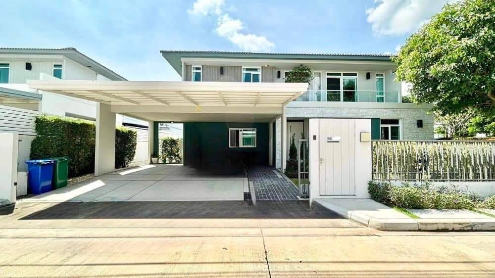 For SaleHouseLadkrabang, Suwannaphum Airport : ♢ Modern style ♢ Detached house, 2 floors, 286.00 sq.w. | 4 beds 5 baths | near Mega & IKEA Bangna 11 mins, Princ Hospital Suvarnabhumi, 12 mins